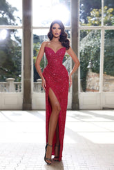 Hermoso vestido de fiesta largo con lentejuelas, sin mangas y abertura hasta el suelo